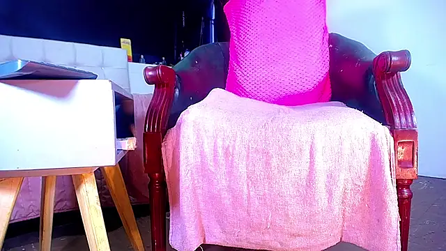 Snapshot of bellatrixx_69 chatting on 09.23.25 bellatrixx 69 online show from 09.23.25