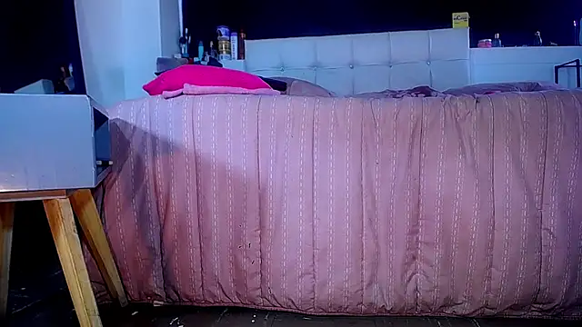 Snapshot of bellatrixx_69 chatting on 10.09.25 bellatrixx 69 online show from 10.09.25