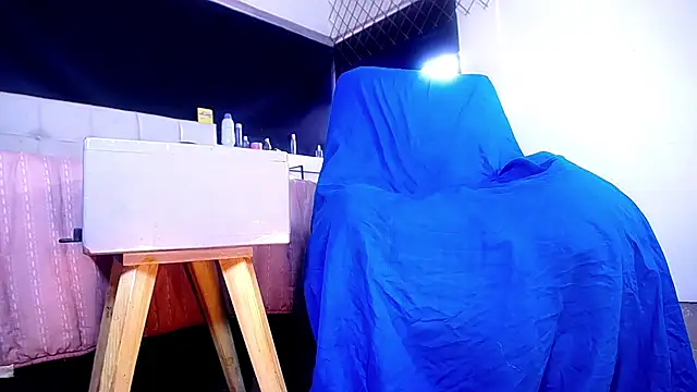 Snapshot of bellatrixx_69 chatting on 11.05.25 bellatrixx 69 online show from 11.05.25