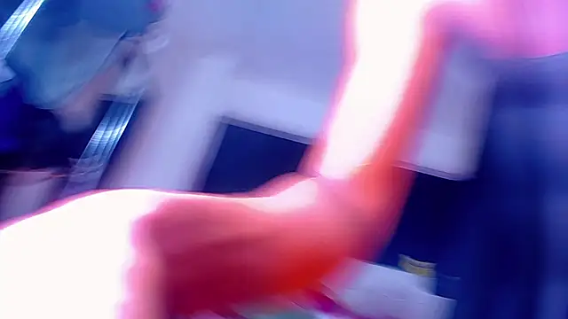 Snapshot of bellatrixx_69 chatting on 11.12.25 bellatrixx 69 online show from 11.12.25