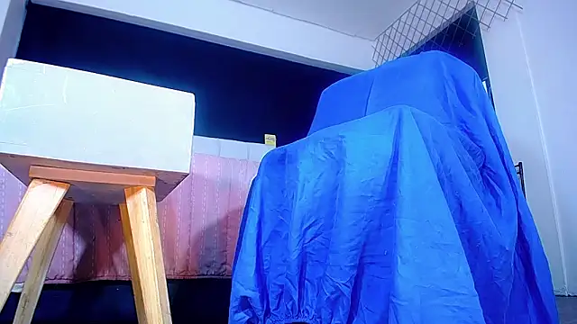 Snapshot of bellatrixx_69 chatting on 11.15.25 bellatrixx 69 online show from 11.15.25