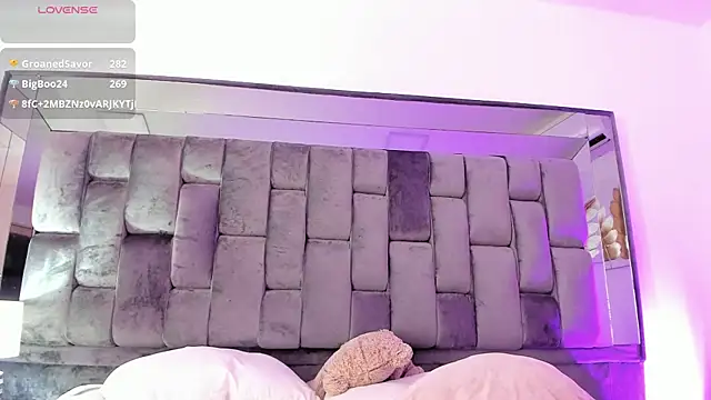 Chloe evans   online show from 02.08.25