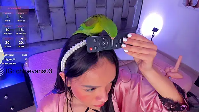 Chloe evans   online show from 03.07.25