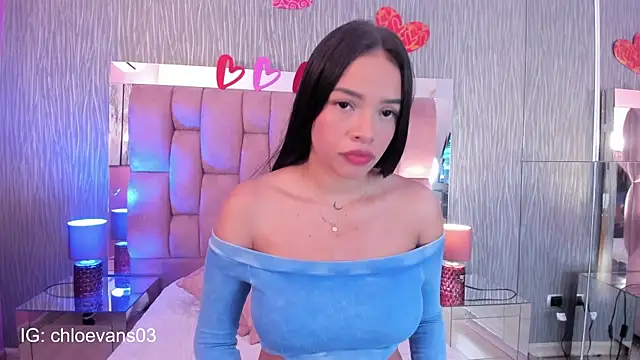 Chloe evans   online show from 09.25.25