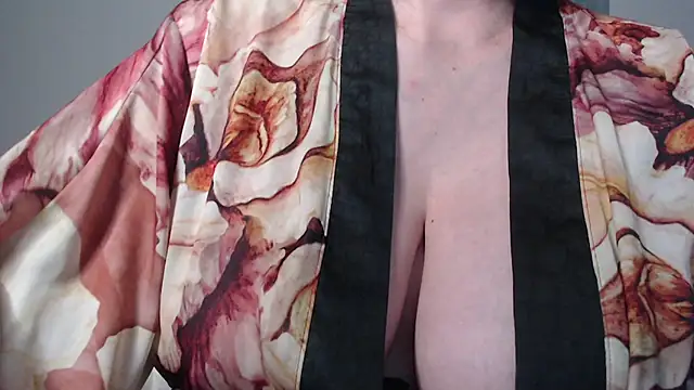 missdaniels online show from 10.07.25