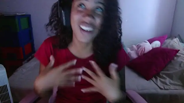 TiffanyRoouse online show from 02.14.25