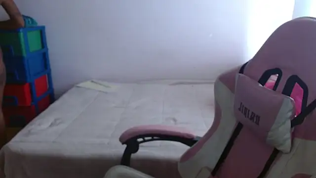 TiffanyRoouse online show from 02.16.25