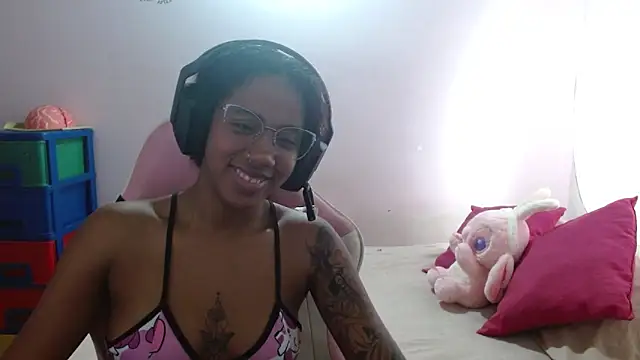 TiffanyRoouse online show from 02.17.25