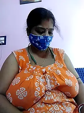 Snapshot of Kayra_34 chatting on 03.18.25 Kayra 34 online show from 03.18.25