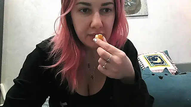 BlueXOwl online show from 02.10.25