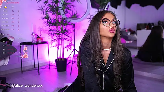 VanessaSimon online show from 02.02.25