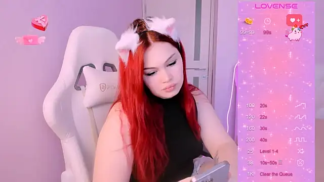 Snapshot of MissClarks chatting on 02.06.25 MissClarks online show from 02.06.25