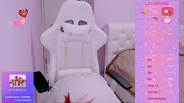 Snapshot of MissClarks chatting on 02.22.25 MissClarks online show from 02.22.25