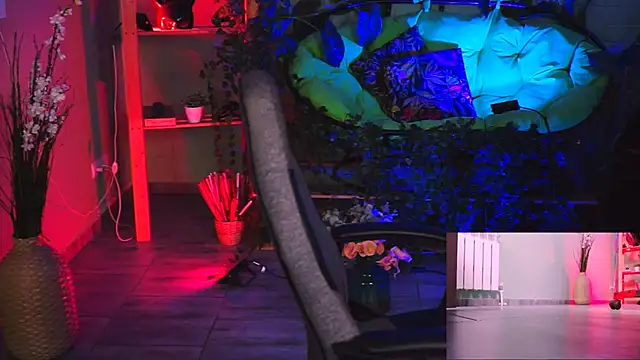 MonicaMaxwel online show from 02.06.25