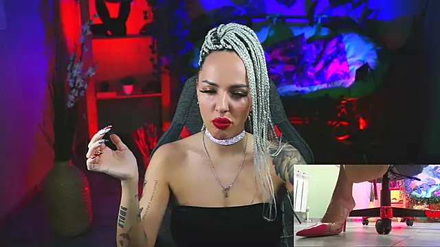 MonicaMaxwel online show from 02.10.25