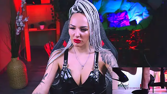 MonicaMaxwel online show from 02.11.25