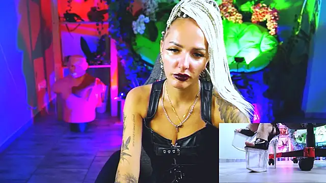 MonicaMaxwel online show from 09.12.25