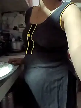 Snapshot of Ankita202 chatting on 11.14.25 Ankita202 online show from 11.14.25