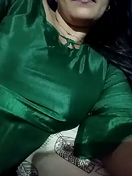 Snapshot of Ankita202 chatting on 12.16.25 Ankita202 online show from 12.16.25