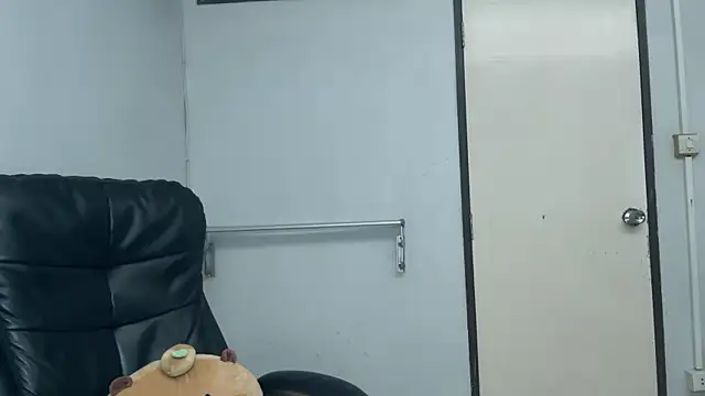 Snapshot of SassyJessi chatting on 07.17.26 SassyJessi online show from 07.17.26