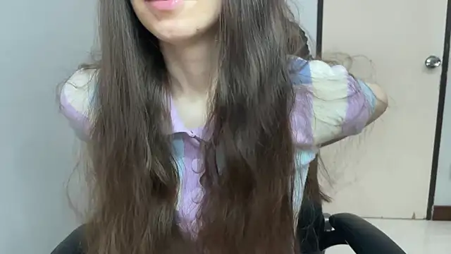 Snapshot of SassyJessi chatting on 07.22.26 SassyJessi online show from 07.22.26