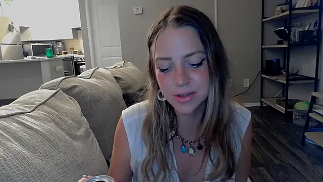 molly witha chance online show from 03.07.25