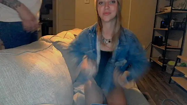 molly witha chance online show from 03.13.25