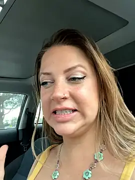 molly witha chance online show from 02.11.26