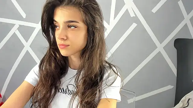 Snapshot of BabyAylin chatting on 12.03.24 BabyAylin online show from 12.03.24