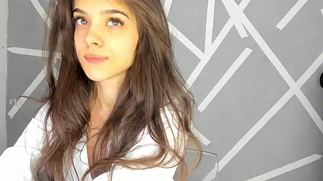 Snapshot of BabyAylin chatting on 01.03.25 BabyAylin online show from 01.03.25