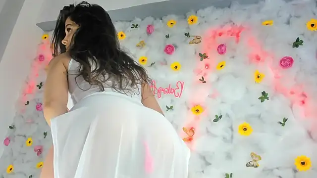 Snapshot of BabyAylin chatting on 03.16.25 BabyAylin online show from 03.16.25