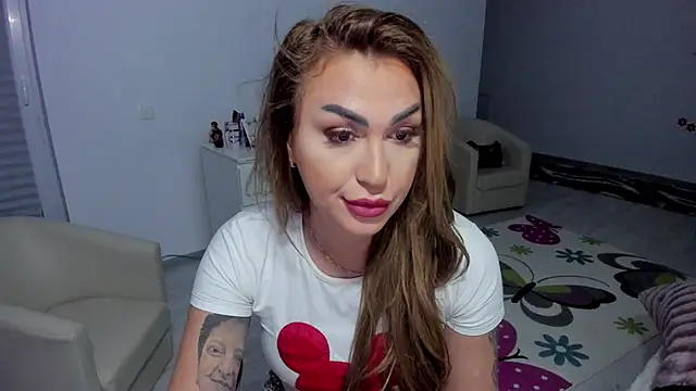 GlossyDiamondX online show from 01.30.25