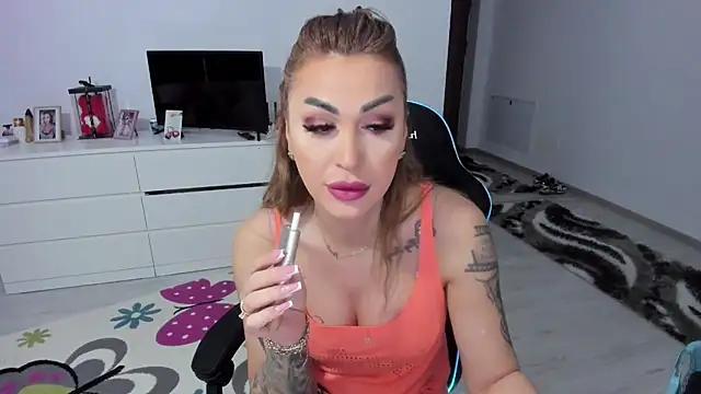 GlossyDiamondX online show from 03.20.25