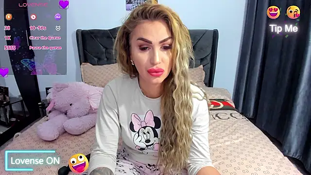 GlossyDiamondX online show from 01.18.26