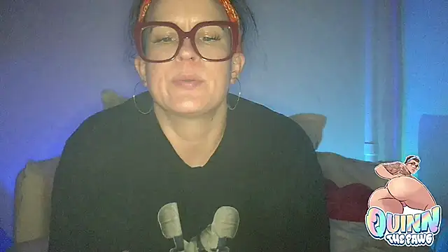 quinnmariexo online show from 11.14.25