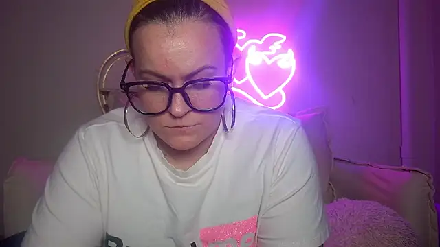 quinnmariexo online show from 01.12.26