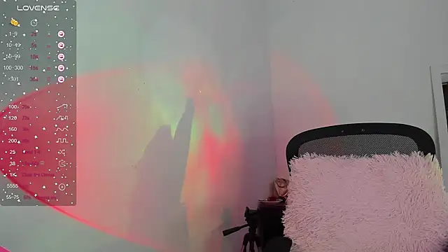 Snapshot of youpinkgirl_ chatting on 01.02.25 youpinkgirl online show from 01.02.25