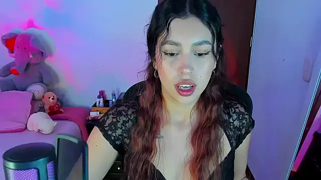 Snapshot of youpinkgirl_ chatting on 01.18.25 youpinkgirl online show from 01.18.25