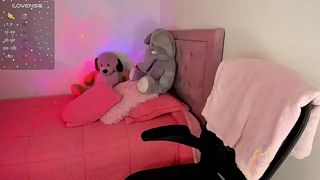 Snapshot of youpinkgirl_ chatting on 01.27.25 youpinkgirl online show from 01.27.25