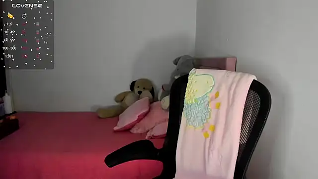 Snapshot of youpinkgirl_ chatting on 02.07.25 youpinkgirl online show from 02.07.25