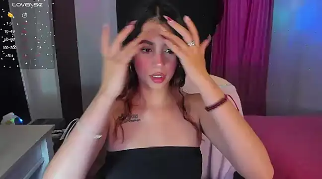 Snapshot of youpinkgirl_ chatting on 02.28.25 youpinkgirl online show from 02.28.25