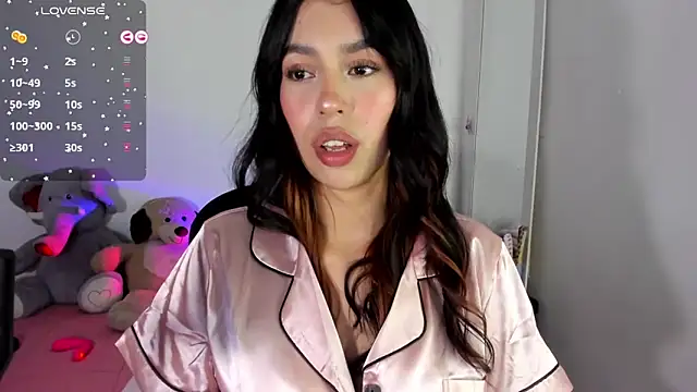 Snapshot of youpinkgirl_ chatting on 03.22.25 youpinkgirl online show from 03.22.25