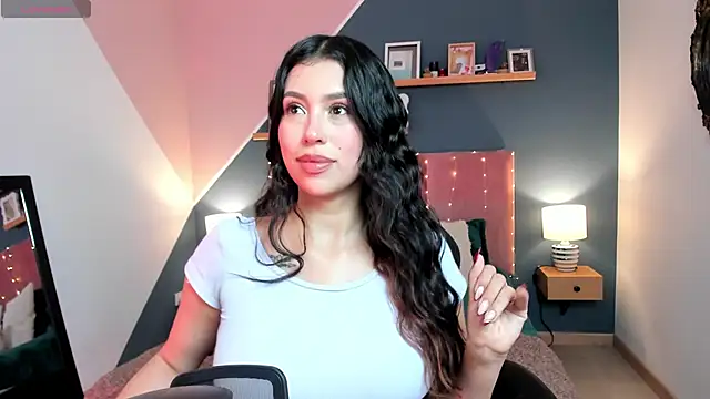 Snapshot of youpinkgirl_ chatting on 09.15.25 youpinkgirl online show from 09.15.25