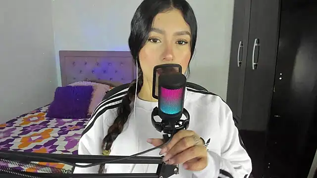 Snapshot of youpinkgirl_ chatting on 11.12.25 youpinkgirl online show from 11.12.25