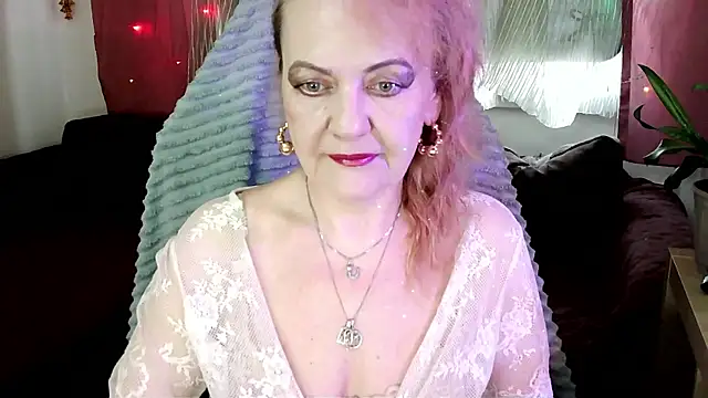 Liset Monro online show from 06.04.26