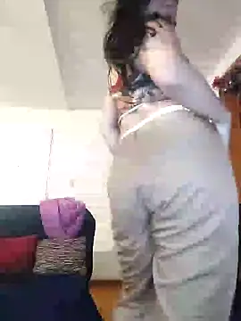 Sophie-hatter online show from 01.02.25