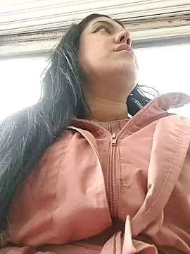 Sophie-hatter online show from 03.18.25