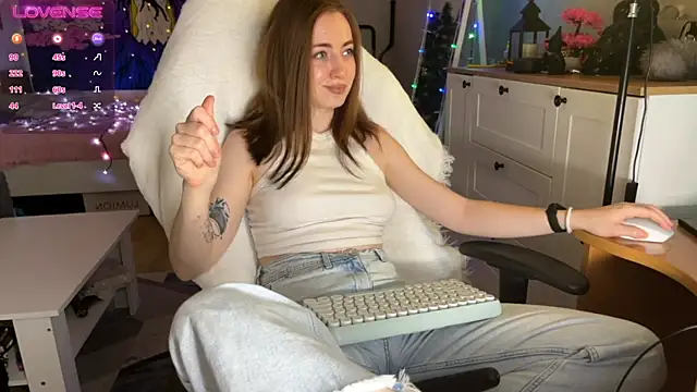 LinaWitch online show from 12.07.24