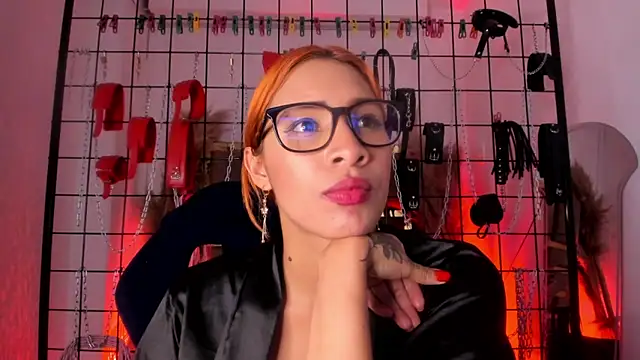 Snapshot of charrlotte_quinn chatting on 02.14.25 charrlotte quinn online show from 02.14.25