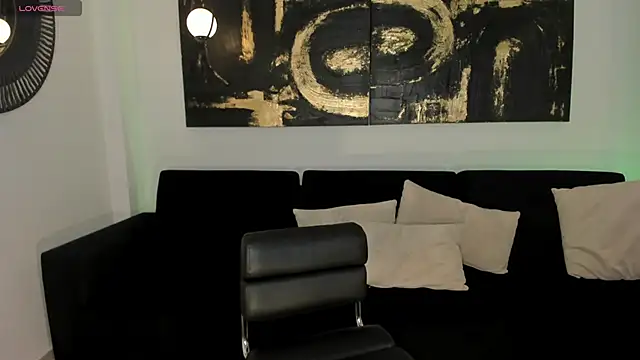 Snapshot of MollySundersX chatting on 03.16.25 MollySundersX online show from 03.16.25